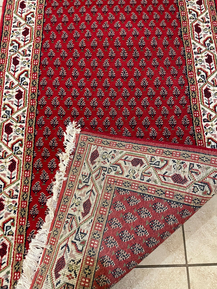 Red and Cream Runner area rugs, hand knotted, in Red, cream and white color, 2.5 ft. wide runner