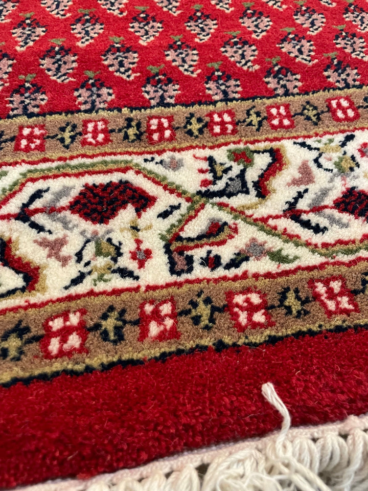 Red and Cream Runner area rugs, hand knotted, in Red, cream and white color, 2.5 ft. wide runner