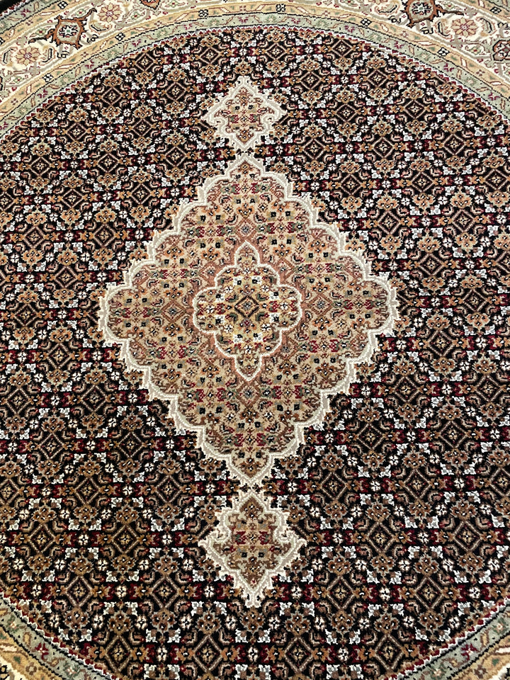 Hand Made Wool Rugs In Mahi-Tabriz design