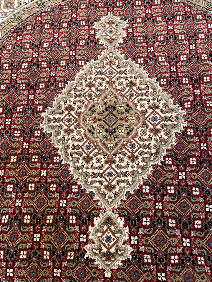 Hand Made Wool Rugs In Mahi-Tabriz design