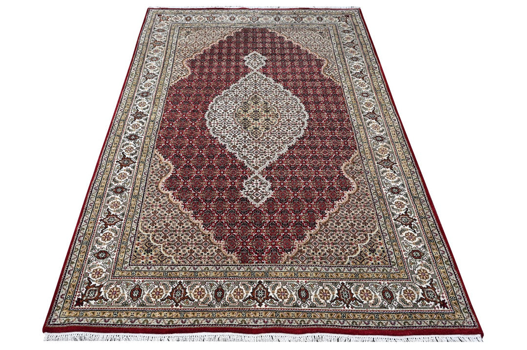 Hand Made Wool Rugs In Mahi-Tabriz design