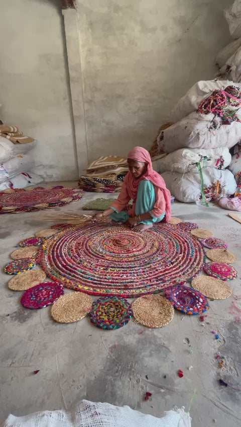 Fringed Jute and cotton Round Area rug in Red & Beige color 4 ft. and 6 ft. diameter for foyer, entry way and Home decoration